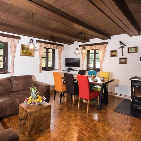 Vacation House Kurtovec Benesov nad Cernou Exterior photo